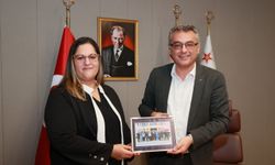 Cumhurbaşkanı Erhürman, DAÜ Hukuk Fakültesi Dekanı Alibaba ve beraberindeki heyeti kabul etti