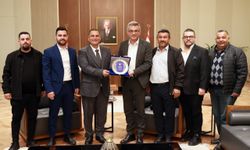 Cumhurbaşkanı Erhürman, KKTC Futbol Kulüpleri Birliği başkanı ve beraberindeki heyeti kabul etti