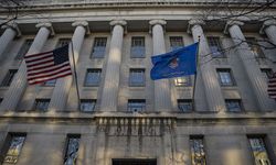 ABD Adalet Bakanlığı, Epstein dosyalarından kaldırılan Trump fotoğrafını yeniden yayımladı