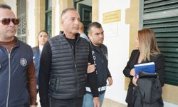 Başbakanlık Müsteşarı Hüseyin Cahitoğlu Rüşvet Ve Silah Suçlamalarıyla Mahkemeye Çıkarıldı