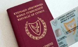 Kıbrıs Rum asıllı Yunan vatandaşının yeni kimlik kartında doğum yeri Türkçe yazıldı