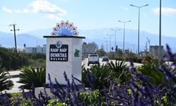 Güzelyurt’ta bulvarların tabelaları yenileniyor