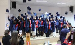 DAÜ Sağlık Bilimleri Fakültesi ve Sağlık Hizmetleri Yüksekokulu mezunları için yemin töreni düzenlendi