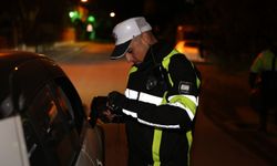 Ülke genelindeki trafik denetimlerinde 367 sürücü yazıldı, 26 araç trafikten men edildi