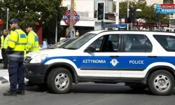 Limasol’da çalıntı motosikletle kaçarken polise bıçak çekti