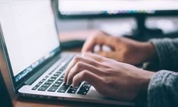 Güney Kıbrıs'ta uzaktan çalışma uygulamasının 1 Nisan'da başlaması hedefleniyor