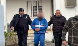 Güney Kıbrıs’ta aranan zanlı KKTC’de yakalanıp iade edildi