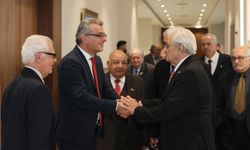 Cumhurbaşkanı Erhürman, TMT Mücahitler Derneği yetkililerini kabul etti