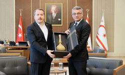 Erhürman, Türkiye Memur-Sen, KIBTES ve Eğitim-Bir-Sen’den oluşan heyeti kabul etti