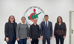 Kamu Hizmeti Komisyonu Başkanı Köseoğlu KTTB’yi ziyaret etti