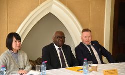 Kıbrıslı Türk ve Kıbrıslı Rum siyasi partiler ara bölgede bir araya geldi