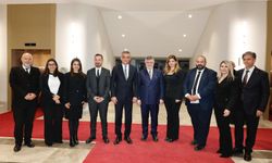 Cumhurbaşkanı Erhürman, Türk Dünyası Arabulucular Birliği ve Kıbrıs Türk Barolar Birliği'ni kabul etti