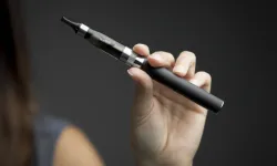 AB Genelinde Elektronik Sigara Operasyonu: Güney Kıbrıs’ta Yasaklı Maddeler Tespit Edildi