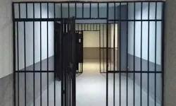 Gazimağusa’da polis hücresinden firar eden iki kişi yakalandı