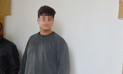 Geç Sinyal Verdi Diye Aracın Farını Kırdı