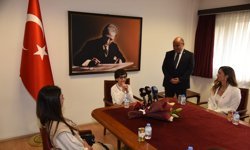 Başçeri, Şehit Yalçın İlkokulu öğrencilerini kabul etti: "Çocuklar, geleceğin teminatıdır"