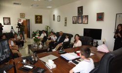 Milli Eğitim Bakanı Çavuşoğlu makamını Şht. Yalçın İlkokulu öğrencisi Hasan Basmaz’a devretti