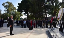 23 Nisan Ulusal Egemenlik ve Çocuk Bayramı törenlerle kutlanıyor… Lefkoşa Atatürk Anıtı’nda tören düzenlendi