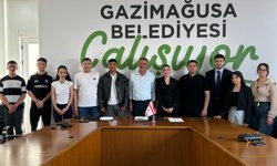 Gazimağusa Belediyesi ile Gazimağusa Gençlik Meclisi Platformu arasında iş birliği sözleşmesi imzalandı