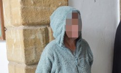 Eşini Bıçaklayan Zanlı Mahkemeye Çıkarıldı