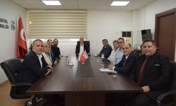 Hasipoğlu, turizm örgütü temsilcileriyle görüştü