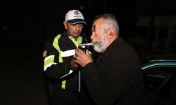 Trafik denetimleri: 327 sürücü rapor, 47 araç trafikten men edildi, iki sürücü tutuklandı