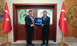 DAÜ Rektörü Kılıç, Türkiye Cumhurbaşkanı Yardımcısı Yılmaz’ı ziyaret etti