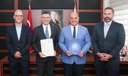 Değirmenlik Akıncılar Belediyesi ile Kuzey Kıbrıs Turkcell dijital dönüşüm protokolü imzaladı