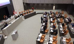 Genel Kurul'da yeniden görüşülen Konut Edindirme (Değişiklik) Yasası, oy çokluğuyla kabul edildi