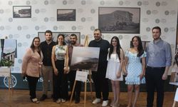 Gençlik Fotoğraf Sergisi Bedesten'de ziyarete açıldı