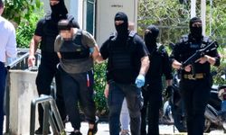 Güney Kıbrıs'ta terör örgütü üyesi oldukları gerekçesiyle tutuklanan üç Filistinli mahkemeye çıkarıldı
