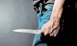 Güney Kıbrıs'ta polislere bıçakla saldırdı