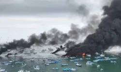 Ekvador'da Yangın. Limandaki 35 Tekne Küle Döndü