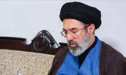 İran lideri Hamaney, babasının öldürülmesinin "İntikamının" alınacağı sözünü verdi