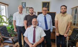 Maliye Bakanı Berova, Kıbrıs Türk Ortopedik Özürlüler Derneği Başkanı Günay Kibrit'i kabul etti