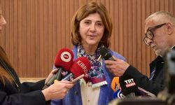 Fileleftheros: Holguin temmuz sonu dönüyor
