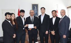Bakan Çavuşoğlu’ndan Kıbrıs Türk Üniversite Öğrencileri Kongresi’ne destek