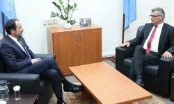 Politis “Momentumun Ardındaki Gerilimler…”