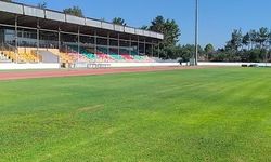Üner Berkalp Stadı zemini göz dolduruyor