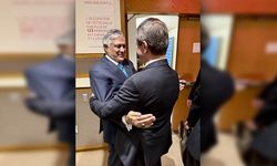Ertuğruloğlu, Pakistan Dışişleri Bakanı Mohammad Ishaq Dar'la görüştü