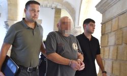 5 Yıl Aranan Çek Sahteciliği Zanlısı İngiltere'den Gelip Teslim Oldu