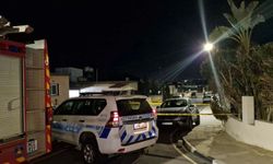 Garaj girişine koyulan bombanın patlaması sonucu bir kişi ağır yaralandı