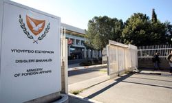Rum Dışişleri Bakanlığı, ABD'nin silah ambargosunu kaldırılma kararını uzatmasını memnuniyetle karşıladı