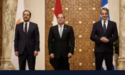 Hristodulidis üçlü zirve için bugün Mısır'da