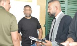 Silah Sesleri Sonrası Durduruldu, Araçtan Çok Sayıda Emare Çıktı