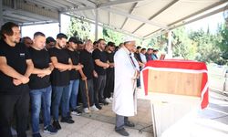 Girne açıklarında batan gemide yaşamını yitiren 2 kişinin cenazeleri Adana ve Hatay'da defnedildi