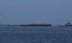 İngiltere Deniz Ticaret Operasyonları: Irak açıklarında bir tanker vuruldu