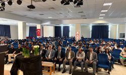 Hala Sultan İlahiyat Koleji’nde, “Hayat İçinde Dikkat Edilmesi Gerekenler, Kişisel Gelişim ve Yapay Zeka” konferansı yap
