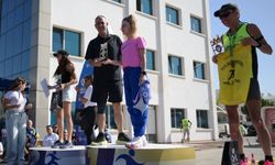 Lefkoşa Maratonunda dereceye girenlere ödülleri verildi