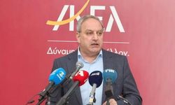 AKEL Genel Sekreteri Stefanu Duru ile görüştü